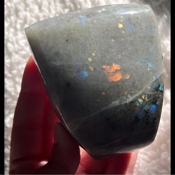 (RELISTED) OOAK Raspberry-Kiss Labradorite Freeform 💋 - Picture 5 of 15